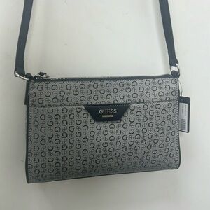 Guess crossbody purse